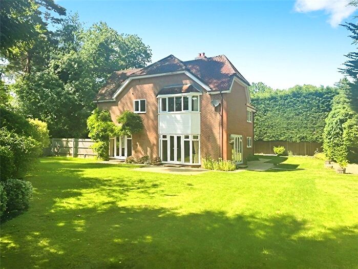 5 Bedroom Detached House To Rent In The Riding, Woking, Surrey, GU21