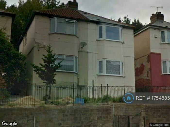 3 Bedroom Semi-Detached House To Rent In Firth Park Road, Sheffield, S5