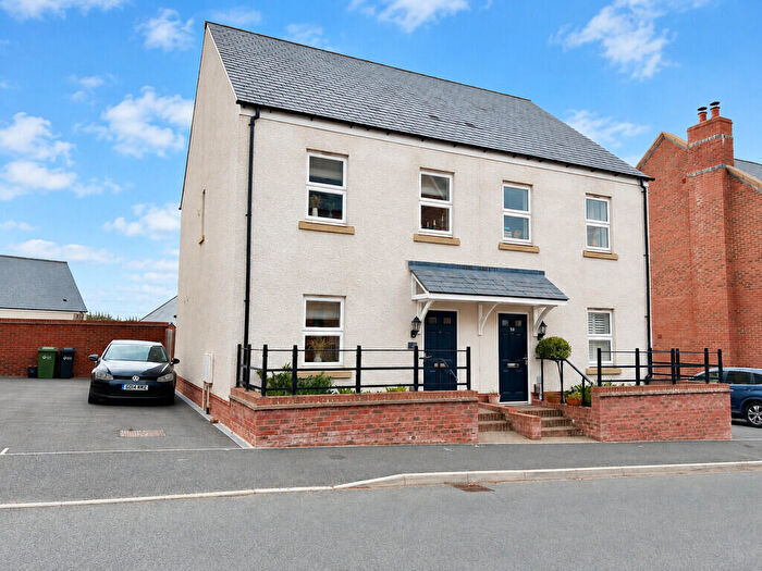 3 Bedroom Semi Detached House To Rent In Dart Avenue, Exeter, EX2
