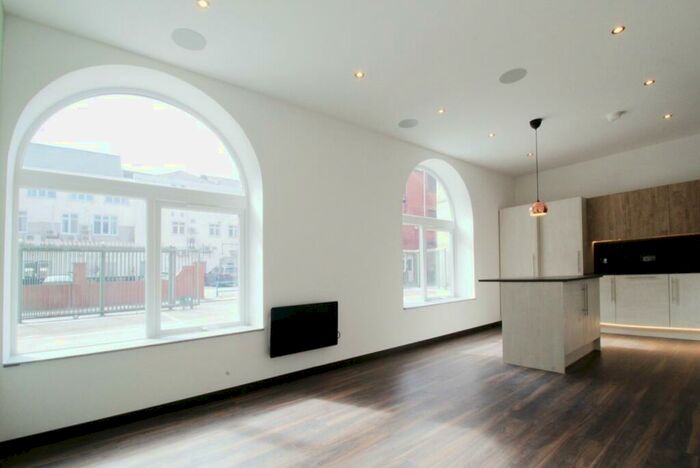 1 Bedroom Apartment To Rent In Silvester Street, Hull, East Yorkshire, HU1