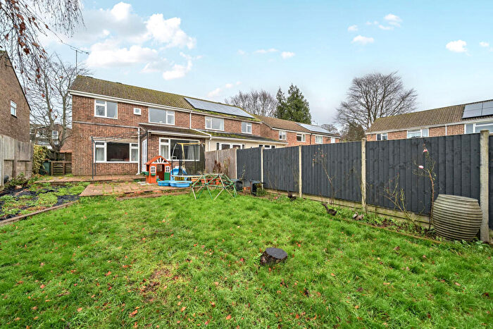 4 Bedroom Semi-Detached House For Sale In Preston Road, Yeovil, BA20