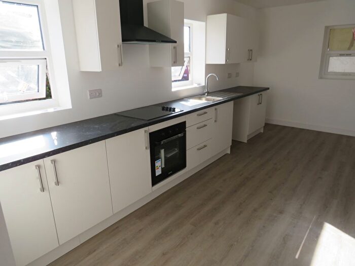 2 Bedroom Flat To Rent In The Shambles, Wednesbury, WS10