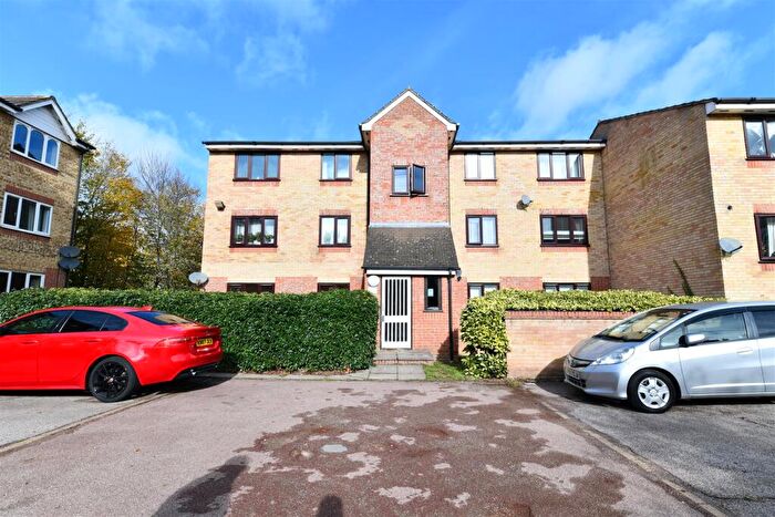 1 Bedroom Flat To Rent In Prestatyn Close, Stevenage, SG1
