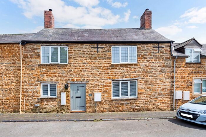 2 Bedroom Terraced House For Sale In Hopcraft Lane, Deddington, OX15