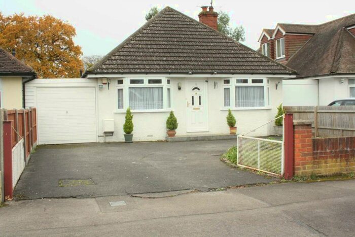 2 Bedroom Bungalow To Rent In Woodwaye, Woodley, RG5