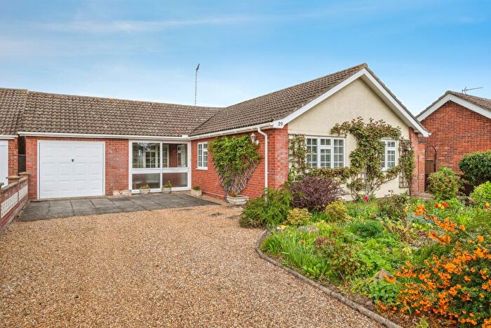 3 Bedroom Detached Bungalow For Sale In Swafield Rise, North Walsham, NR28