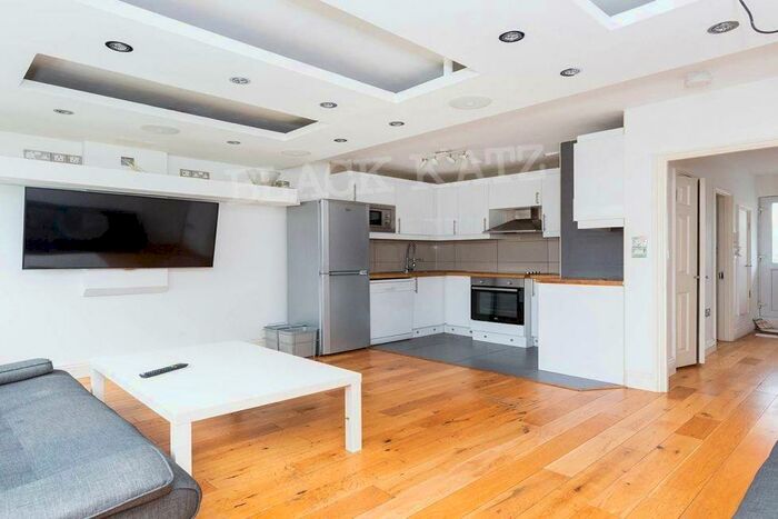 4 Bedroom Flat To Rent In Weymouth Terrace, E2