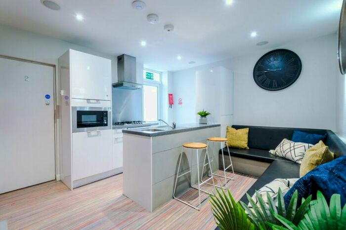 5 Bedroom Terraced House To Rent In Hill Street, Newcastle-under-Lyme, ST5