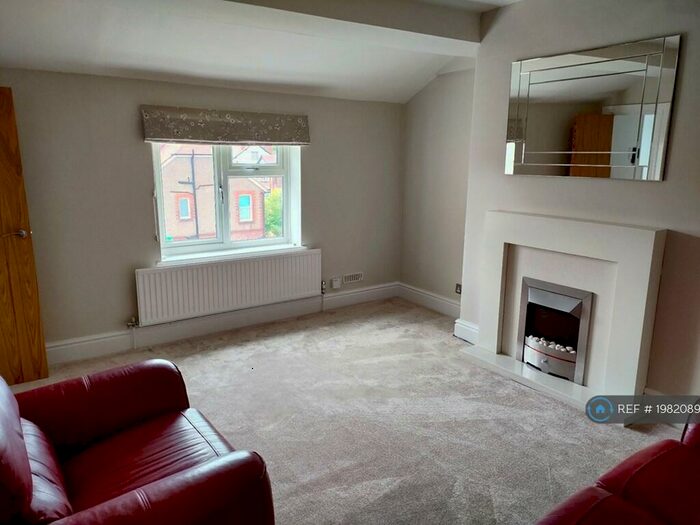 1 Bedroom Flat To Rent In Raehills, Liverpool, L23