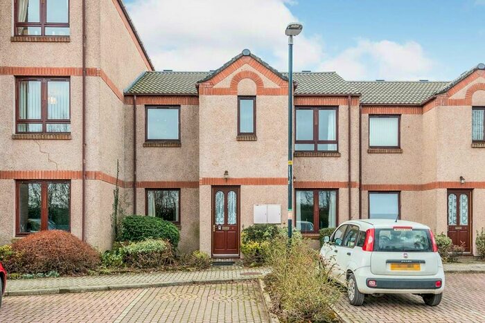 2 Bedroom Flat To Rent In Cambrai Court Station Road, Dingwall, Ross-Shire, IV15