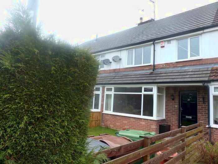 3 Bedroom Semi-Detached House To Rent In Fieldhead Road, Guiseley, LS20