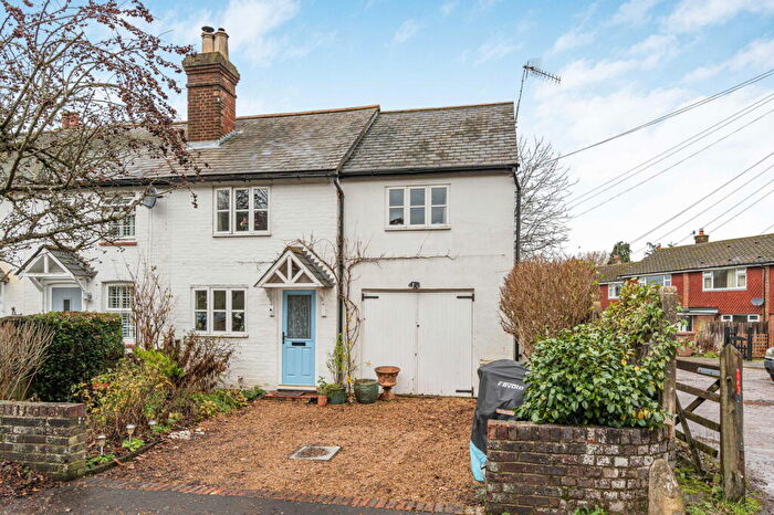 3 Bedroom End Of Terrace House For Sale In Pound Place, Shalford, Guildford, GU4