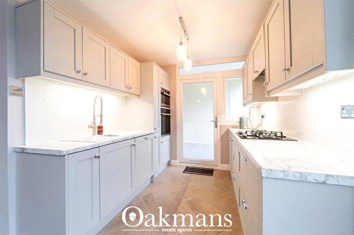 3 Bedroom Apartment For Sale In Chelmscote Road, Solihull, West Midlands, B92