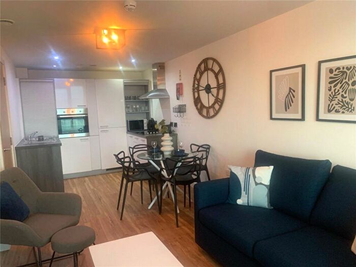 1 Bedroom Flat For Sale In The Courtyard, Stanhope Street, Liverpool, Liverpool, L8