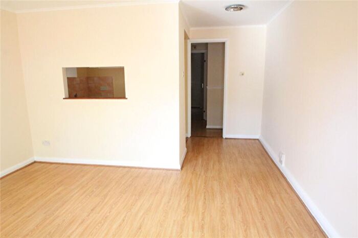 1 Bedroom Apartment To Rent In Bunning Way, Caledonian Road, London, N7