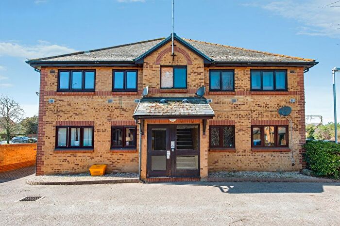 2 Bedroom Flat For Sale In Wharf Road, Grays, RM17