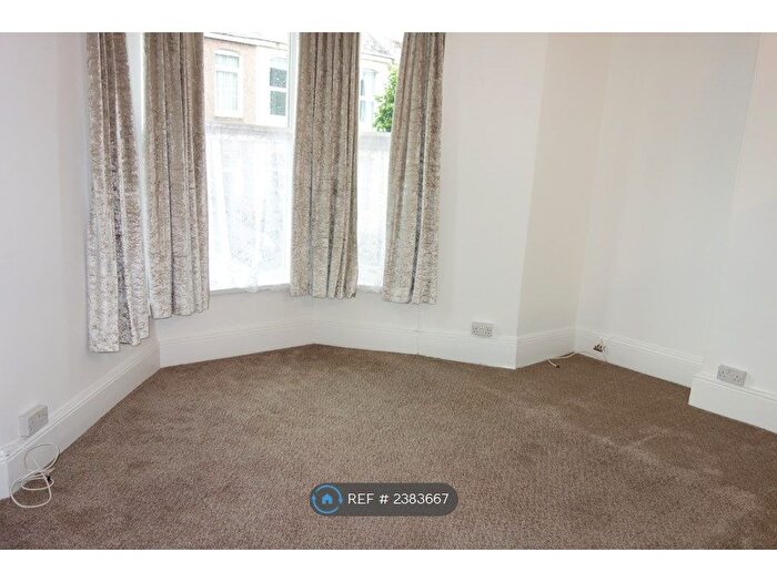 1 Bedroom Flat To Rent In May Terrace, Plymouth, PL4