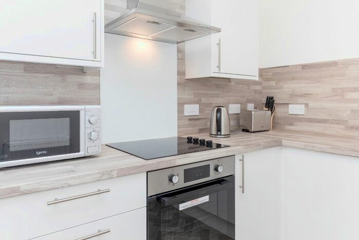 2 Bedroom Flat To Rent In West Princes Street, Woodlands, Glasgow, G4