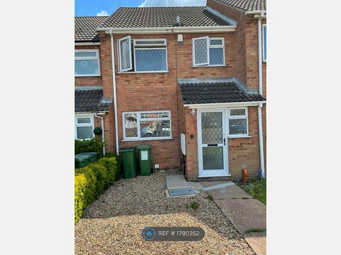 3 Bedroom Terraced House To Rent In Fosse Terrace, Leicester, LE19