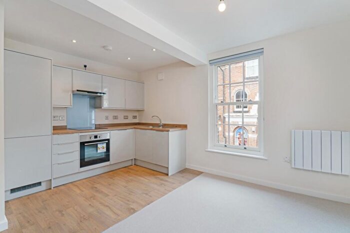 2 Bedroom Flat To Rent In Union Street Stratford-upon-avon, CV37