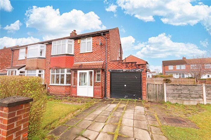 3 Bedroom Semi Detached House For Sale In Ashwood Avenue, Denton, Manchester, Greater Manchester, M34