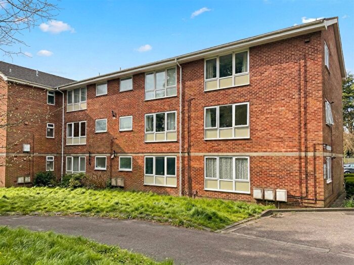 1 Bedroom Flat To Rent In Victoria Road, Salisbury, SP1