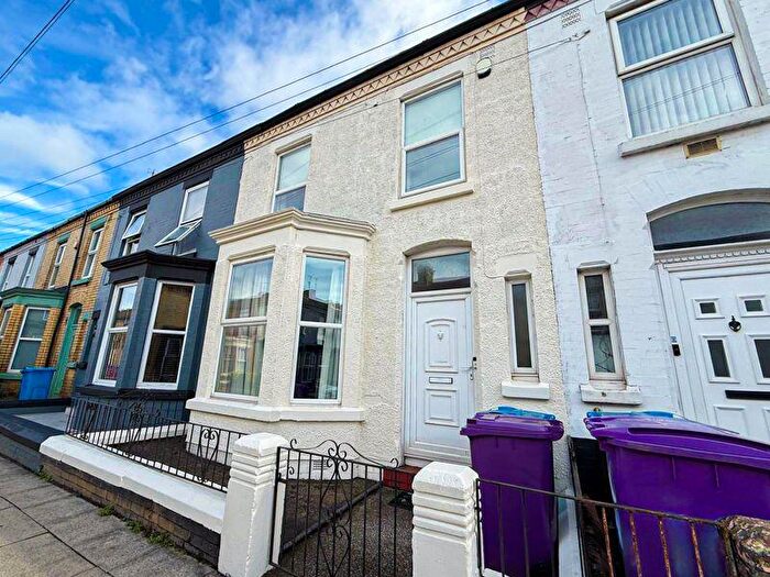 3 Bedroom Terraced House For Sale In Gainsborough Road, Wavertree, Liverpool, L15