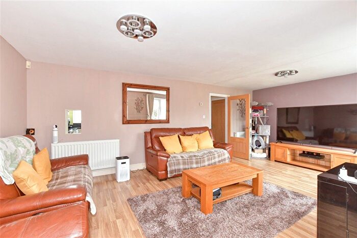 3 Bedroom Detached House For Sale In Kingsfield Road, Broomfield, Herne Bay, Kent, CT6