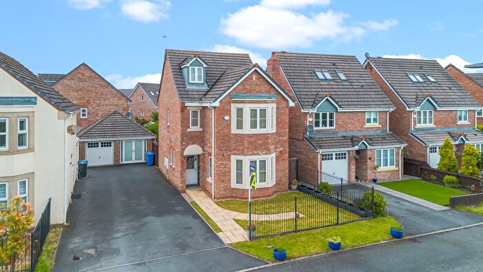 5 Bedroom Detached House For Sale In Buttercup Close, Warrington, WA5