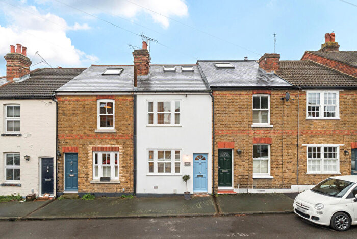 4 Bedroom Terraced House For Sale In Radnor Road, Weybridge, KT13