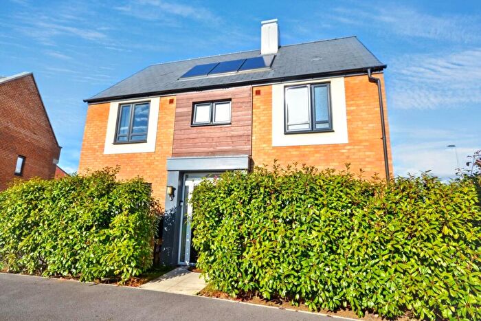 3 Bedroom Detached House For Sale In Sapphire Road, Bishop`s Cleeve, Cheltenham, Gloucestershire, GL52