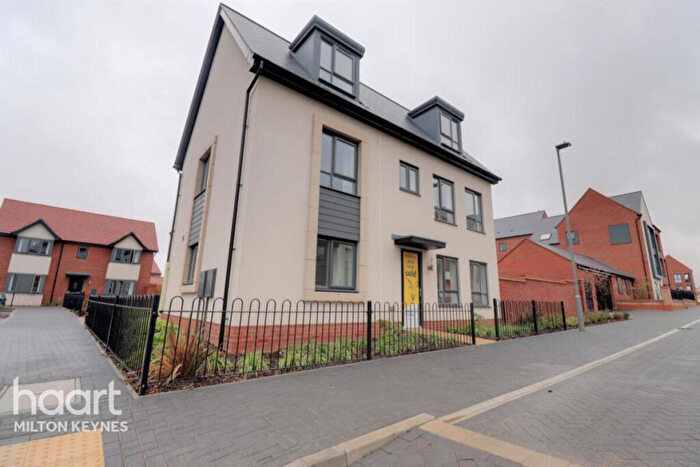 5 Bedroom Detached House To Rent In Friesland Avenue, Whitehouse Park, MK8