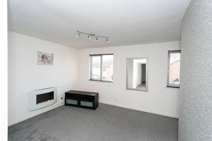 1 Bedroom Maisonette To Rent In Mortimer Close, Bushey, WD23