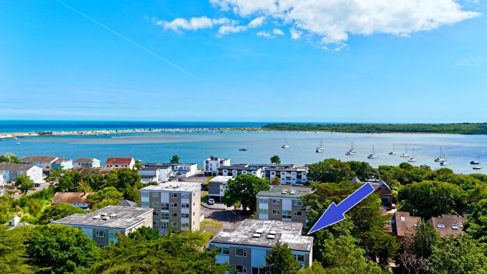 2 Bedroom Flat For Sale In Rushford Warren, Mudeford, BH23