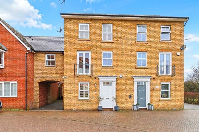 4 Bedroom Semi-Detached House For Sale In Norton Place, Ramsden Heath, CM11