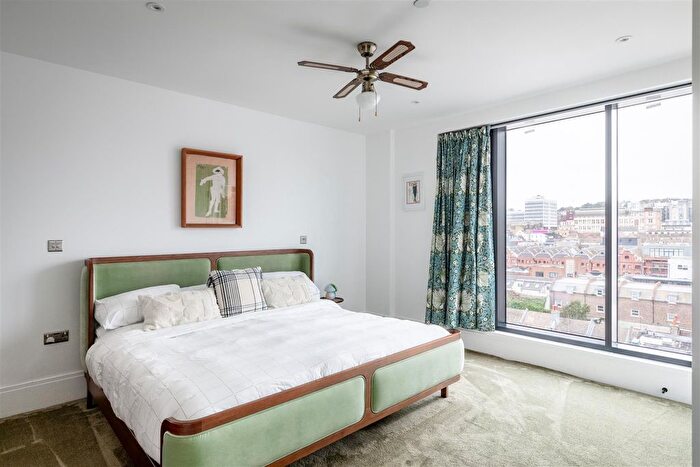 2 Bedroom Flat For Sale In Gloucester Place, Brighton, BN1