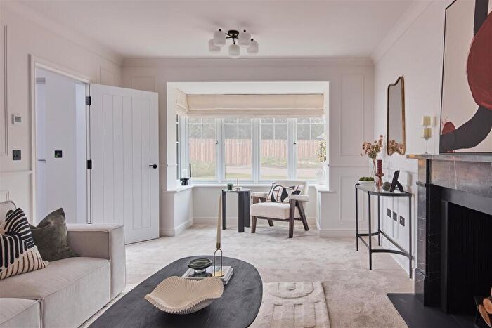 4 Bedroom Detached House For Sale In Blackfriars Lane, Arundel, BN18