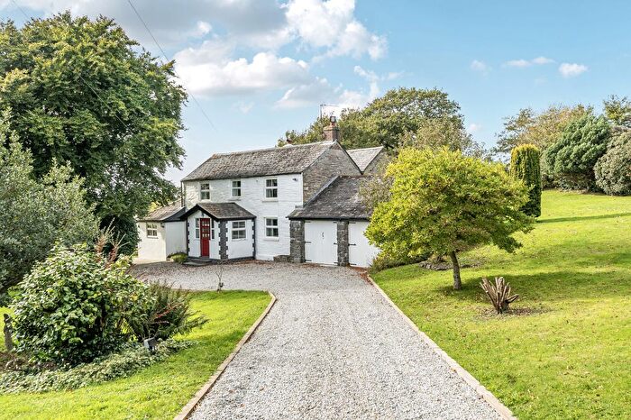 4 Bedroom Country House For Sale In Menheniot, Liskeard, PL14