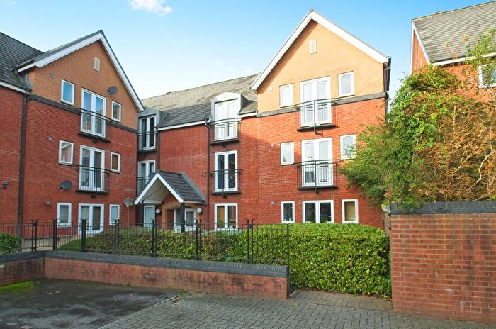 2 Bedroom Flat For Sale In Halliard Court, Barquentine Place, Cardiff, CF10