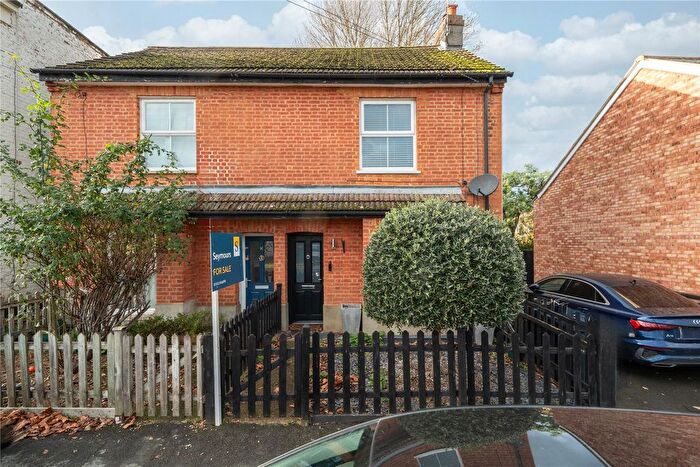 2 Bedroom Semi-Detached House For Sale In Addlestone, Surrey, KT15