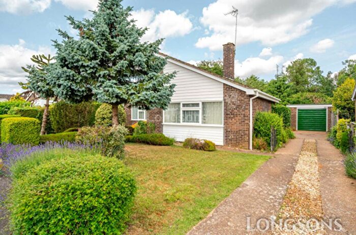 3 Bedroom Detached Bungalow For Sale In Old Vicarage Park, Narborough, PE32