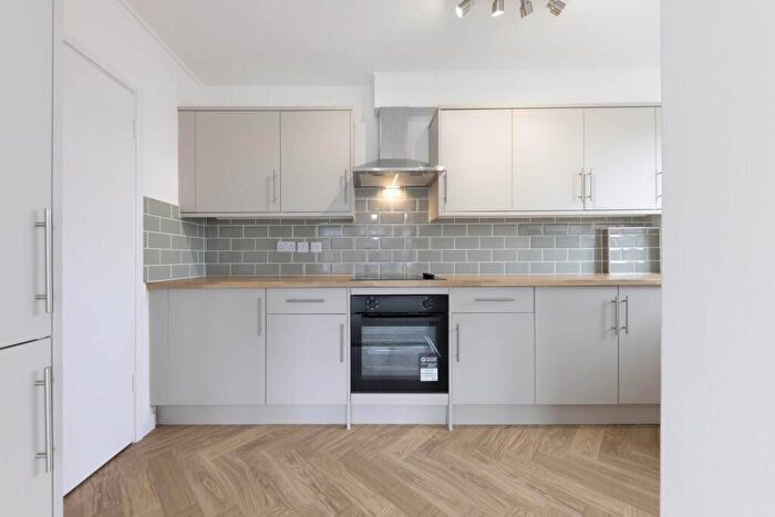 2 Bedroom Apartment For Sale In The Driftway, Sheringham, NR26