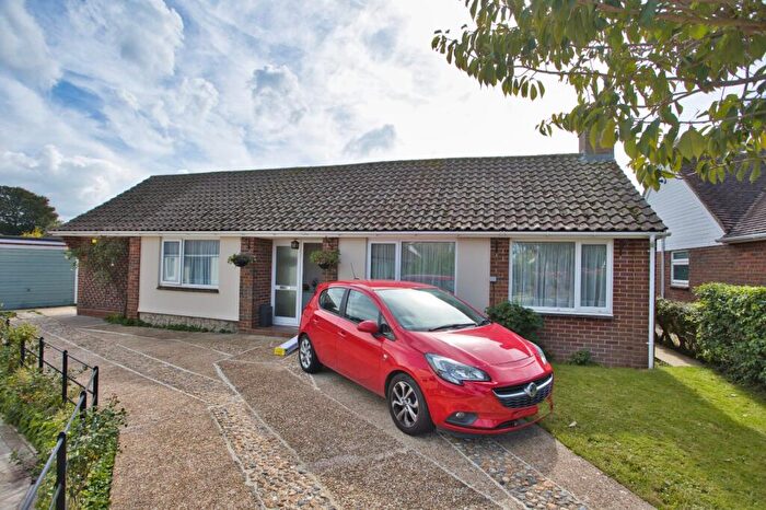 4 Bedroom Bungalow For Sale In Alison Close, Whitfield, Dover, Kent, CT16