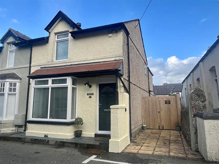2 Bedroom Town House For Sale In Rosemary Lane, Beaumaris, LL58