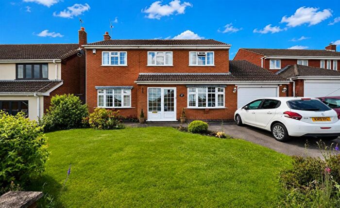 4 Bedroom Detached House For Sale In De La Bere Crescent, Burbage, LE10