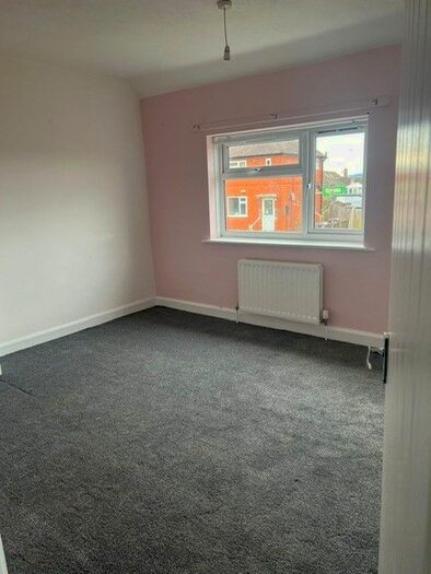 2 Bedroom Semi-Detached House To Rent In Wrekin View, Telford, TF7