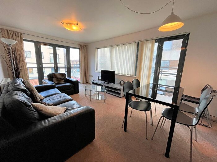 2 Bedroom Flat To Rent In St Catherines Court, Maritime Quarter, Swansea, SA1