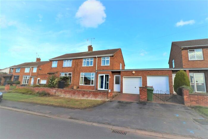 3 Bedroom Semi-Detached House To Rent In Roxburgh Road, Nuneaton, CV11