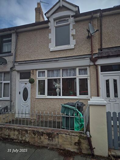 3 Bedroom Terraced House To Rent In Park Road, Colwyn Bay, LL29