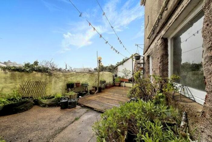 3 Bedroom Property To Rent In Winner Street, Paignton, TQ3